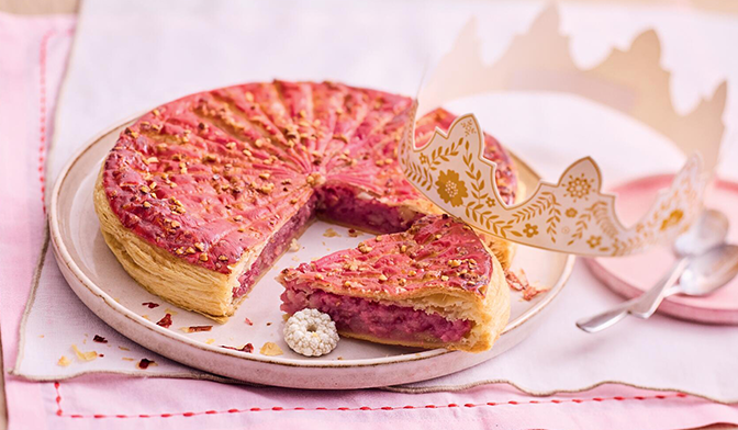 Galette des rois frangipane pralines roses et framboise