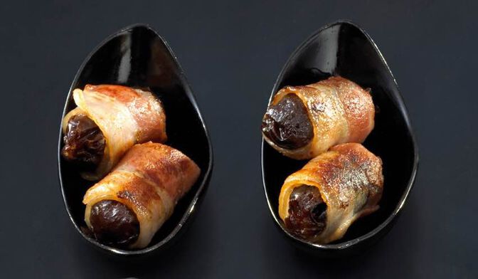 12 pruneaux au lard fumé
