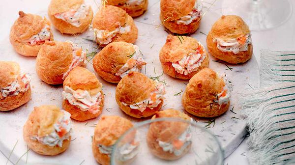 Recette Gougeres Au Saumon Fume Recettes Les Recettes De Noel