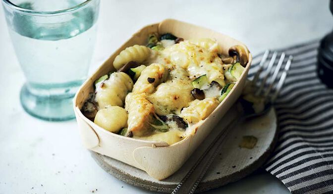 Gratin de gnocchi, champignon de Paris, courgette