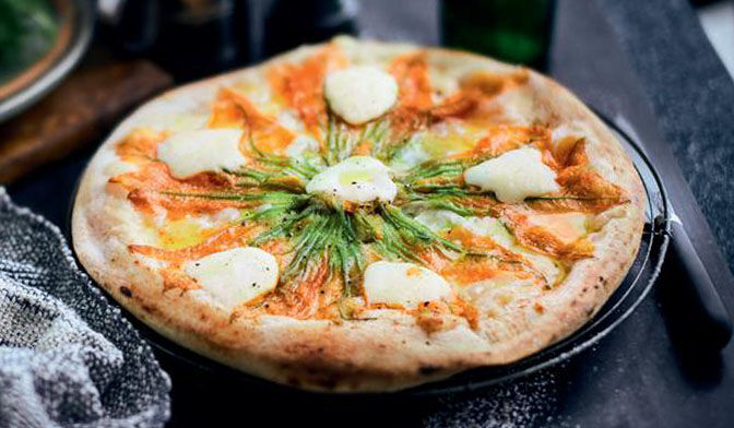 PIZZA FLEURS DE COURGETTES
