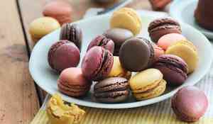 20 MINI MACARONS 130 G