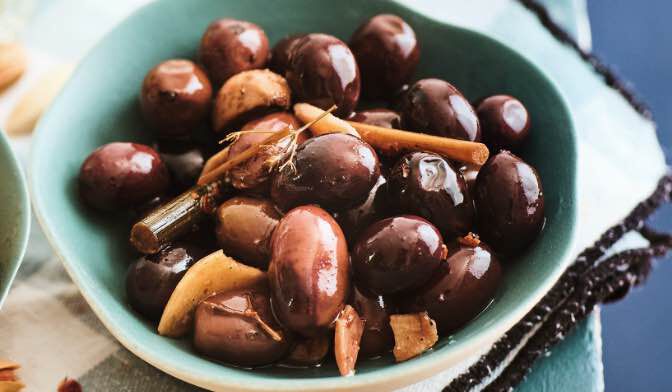 OLIVES NOIRES ENTIERES