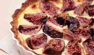 Tarte aux figues et caillé de brebis