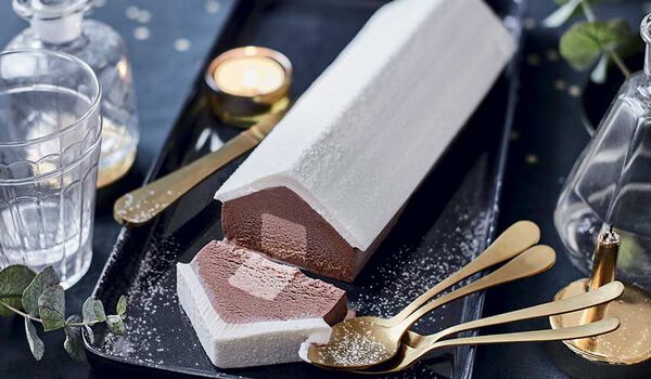BÃ»che glacÃ©e 3 chocolats, 8 parts