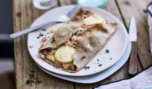 2 GALETTES CHEVRE-LARDON