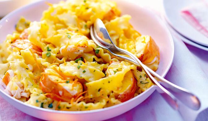 Pâtes à la langouste, sauce crémeuse safran-orange