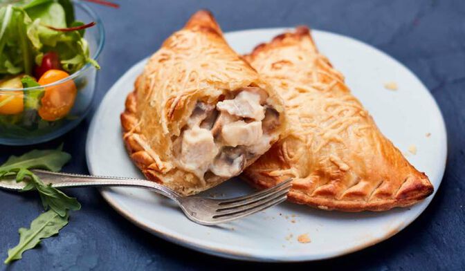 2 chaussons poulet, champignon, emmental