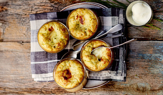 Soufflé de pomme de terre, cœur fondant au fromage