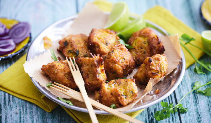 8 BHAJIS AUX OIGNONS