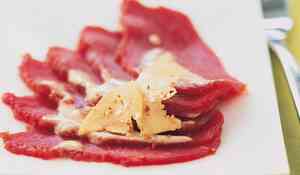 Carpaccio d'autruche au foie gras