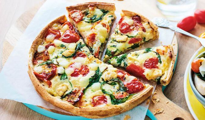 Tarte tomate cerise, poulet, mozzarella, roquette
