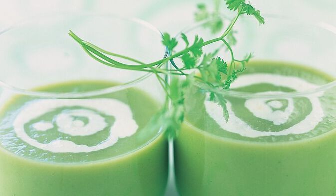 Velouté glacé de brocolis au cerfeuil