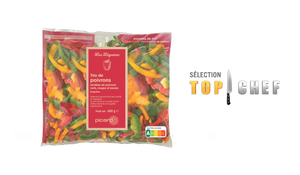 Trio de poivrons verts, rouges, jaunes en lani&egrave;res