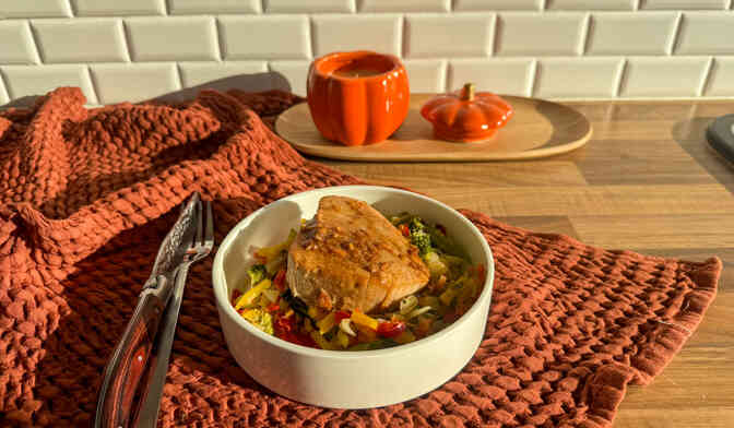 Steak de thon marin&eacute; &agrave; la sauce soja gingembre et wok de l&eacute;gumes &agrave; l'Airfryer