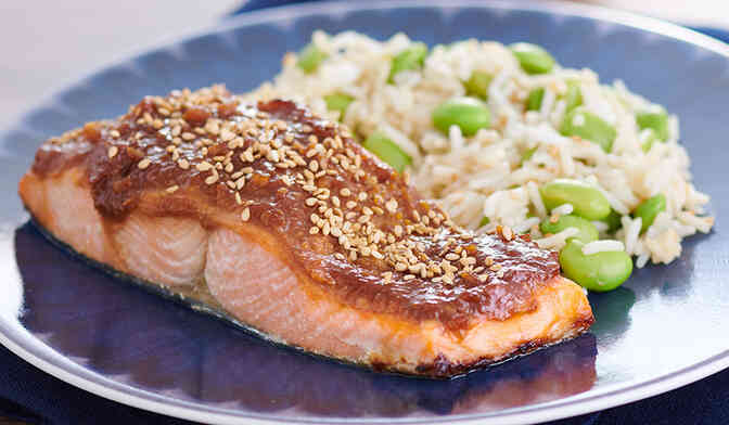 Saumon laqué au miso, riz aux edamame