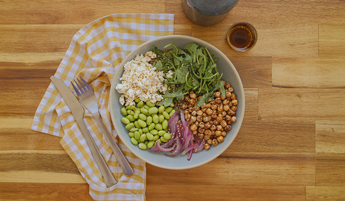 Bowl lentilles feta pois chiches