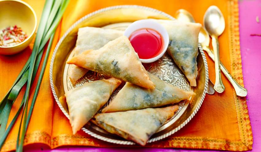 6 Samossas aux légumes avec sauce aigre-douce — vue 2