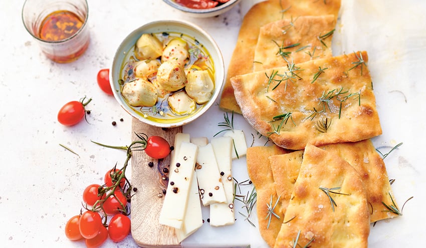 Focaccia &agrave; l&rsquo;huile d&rsquo;olive, fleur de sel et romarin