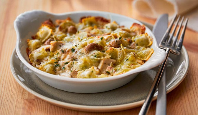 Gratin de ravioles au poulet et aux champignons — vue 2