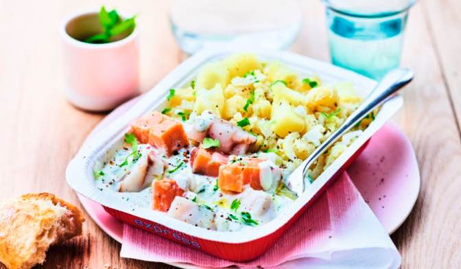 Saumon et colin d’Alaska à l’oseille, pommes de terre à l’étouffée — vue 2