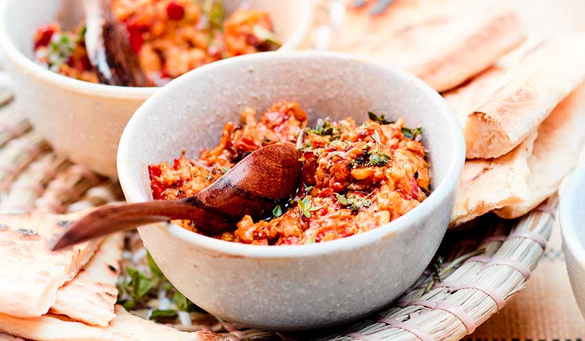 Muhammara, tartinade aux poivrons et aux noix