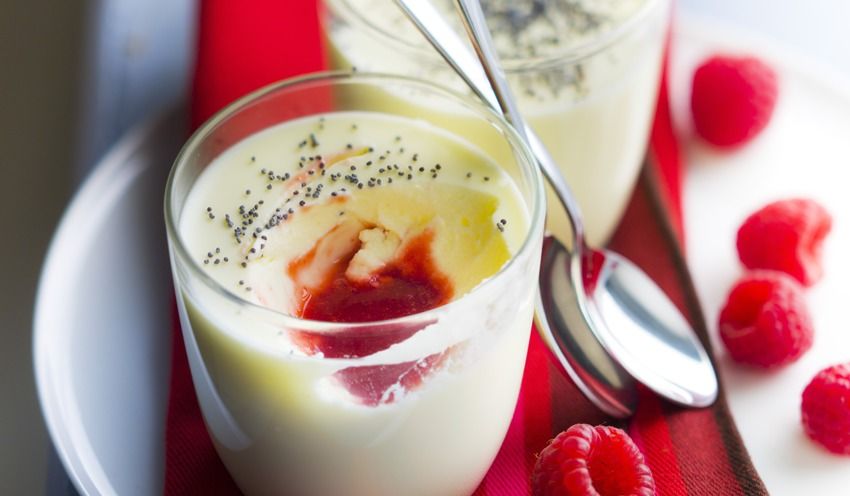 Panna cotta au citron, c&oelig;ur coulant framboise