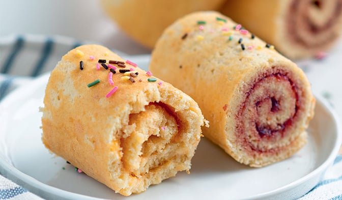 Mini-roul&eacute;s framboise et mangue-passion