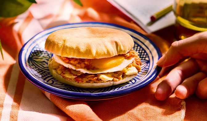 Chapati sauce méchouia, sandwich au poulet — vue 2