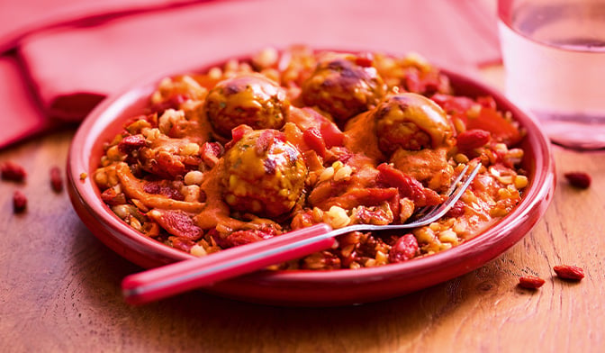 Boulettes végétariennes sauce cajun légumes rouges — vue 2