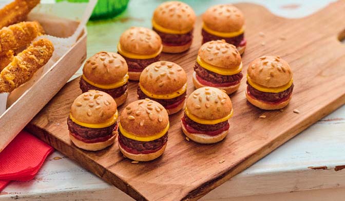 10 Mini cheeseburgers — vue 2