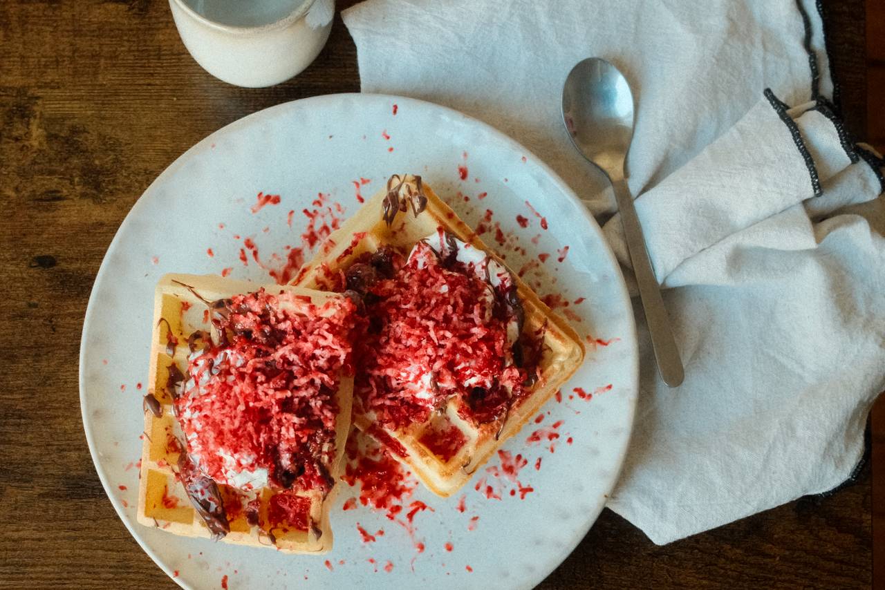 Gaufres aux fraises givr&eacute;es