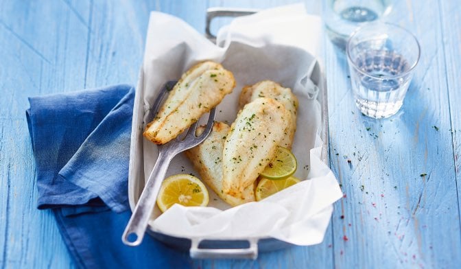 Filets de merlu blanc du Cap façon meunière — vue 2
