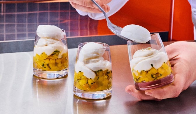 Tartare de mangue au gingembre et au basilic