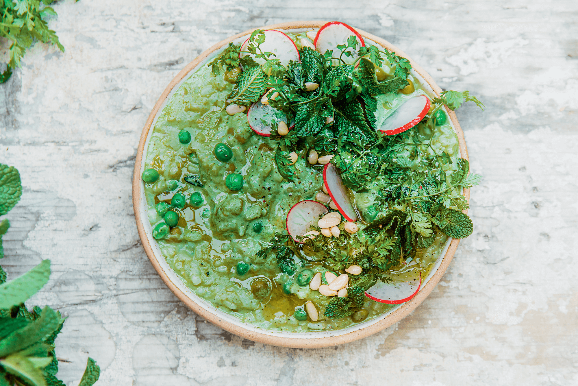 Risotto de petits pois, &eacute;pinards, cr&egrave;me d'amande