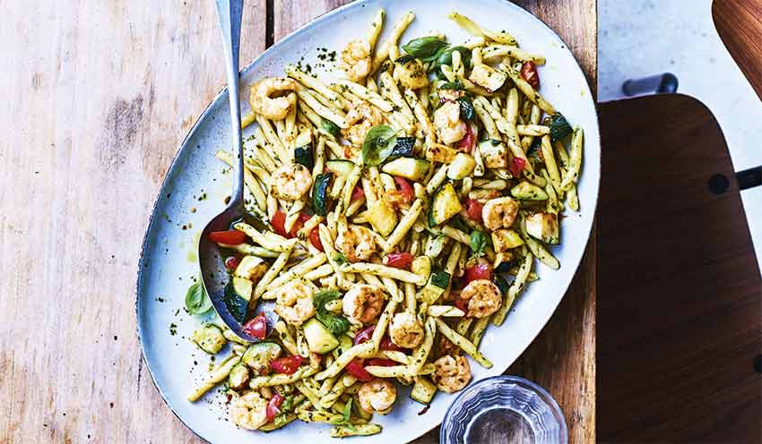 Pates Crevettes Courgettes Grillees Sauce Au Basilic Surgeles