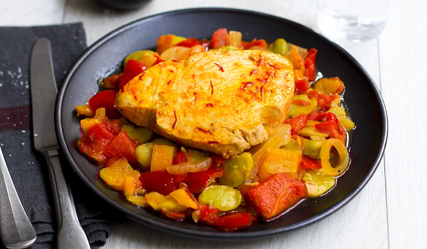 Thon basquaise au safran et f&egrave;ves