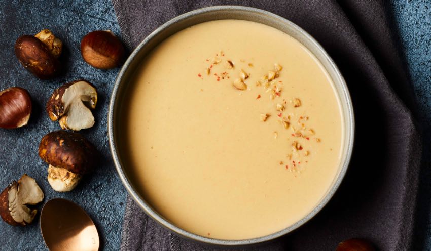 Velouté châtaigne cèpe cuisiné à la crème fraîche — vue 2