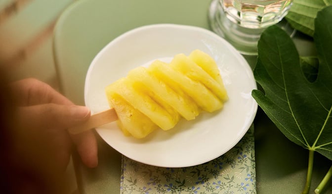 Ananas en bâtonnet, Philippines — vue 2