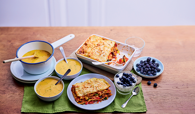 Menu &eacute;quilibr&eacute; v&eacute;g&eacute;tarien avec lasagnes aux l&eacute;gumes