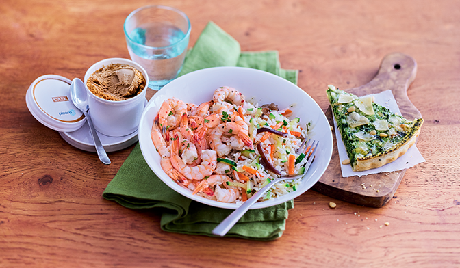 Menu &eacute;quilibr&eacute; avec des crevettes tropicales