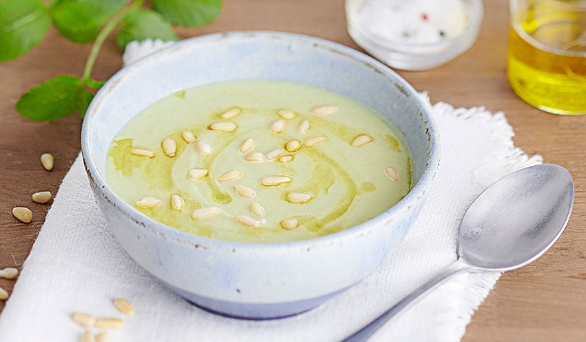 Velout&eacute; de f&egrave;ves &agrave; la menthe