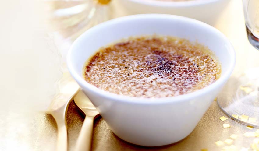 Mini-cassolette de cr&egrave;me br&ucirc;l&eacute;e au foie gras