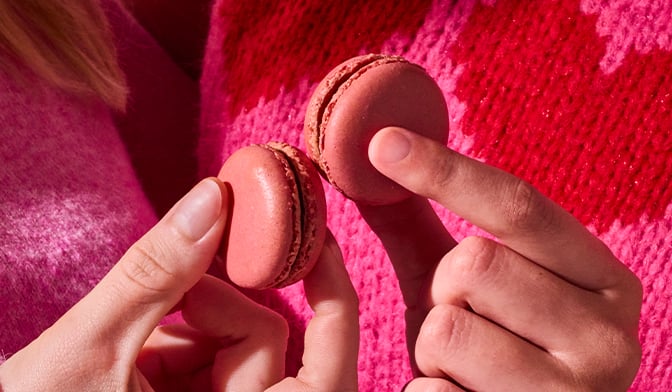 2 macarons framboise — vue 2