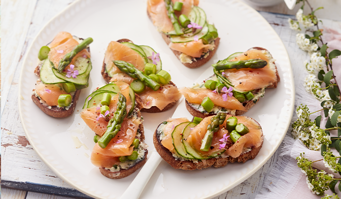 Tartine au saumon fum&eacute;