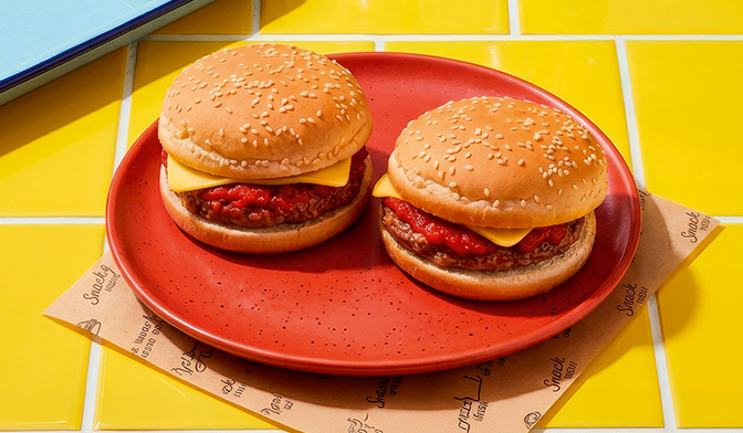 2 cheeseburgers — vue 2