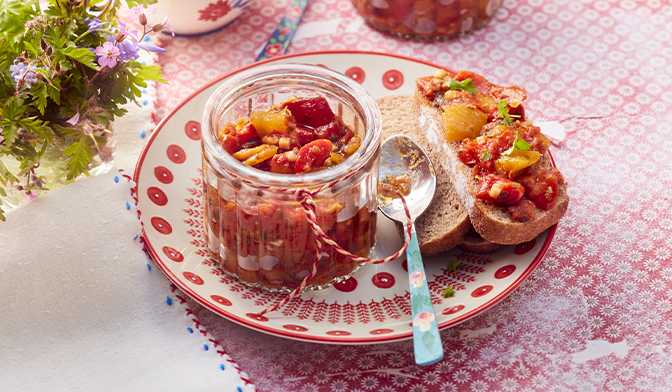 Compot&eacute;e de poivrons et tomates