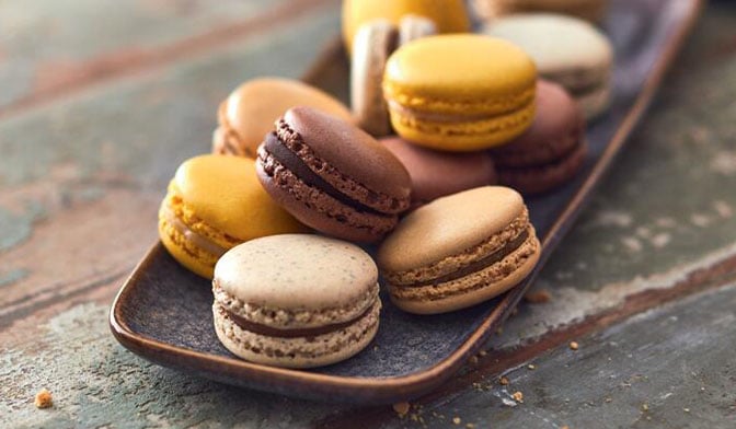 12 Macarons pâtissiers opéra noisette citron pomme — vue 2