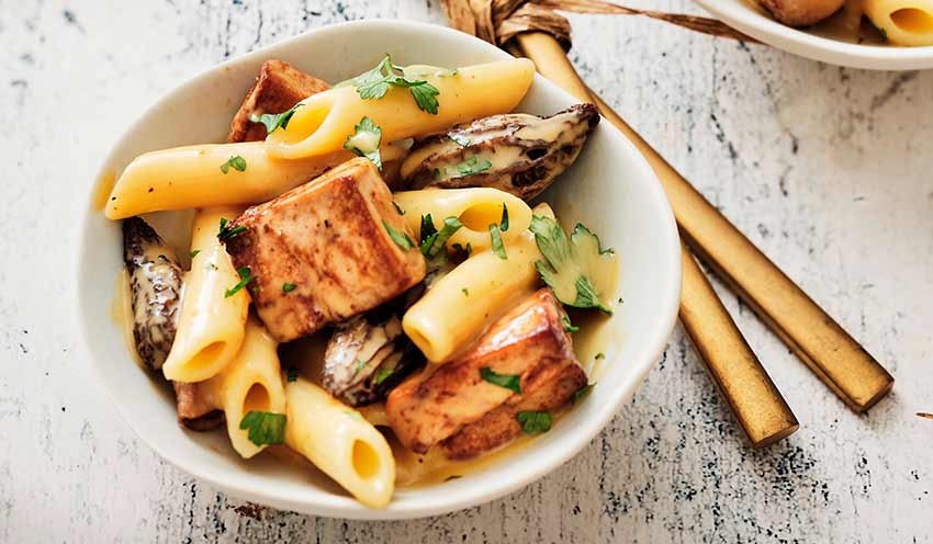 Macaronade au foie gras de canard et aux morilles