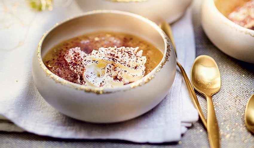 Cappuccino marron-panais chantilly au cacao